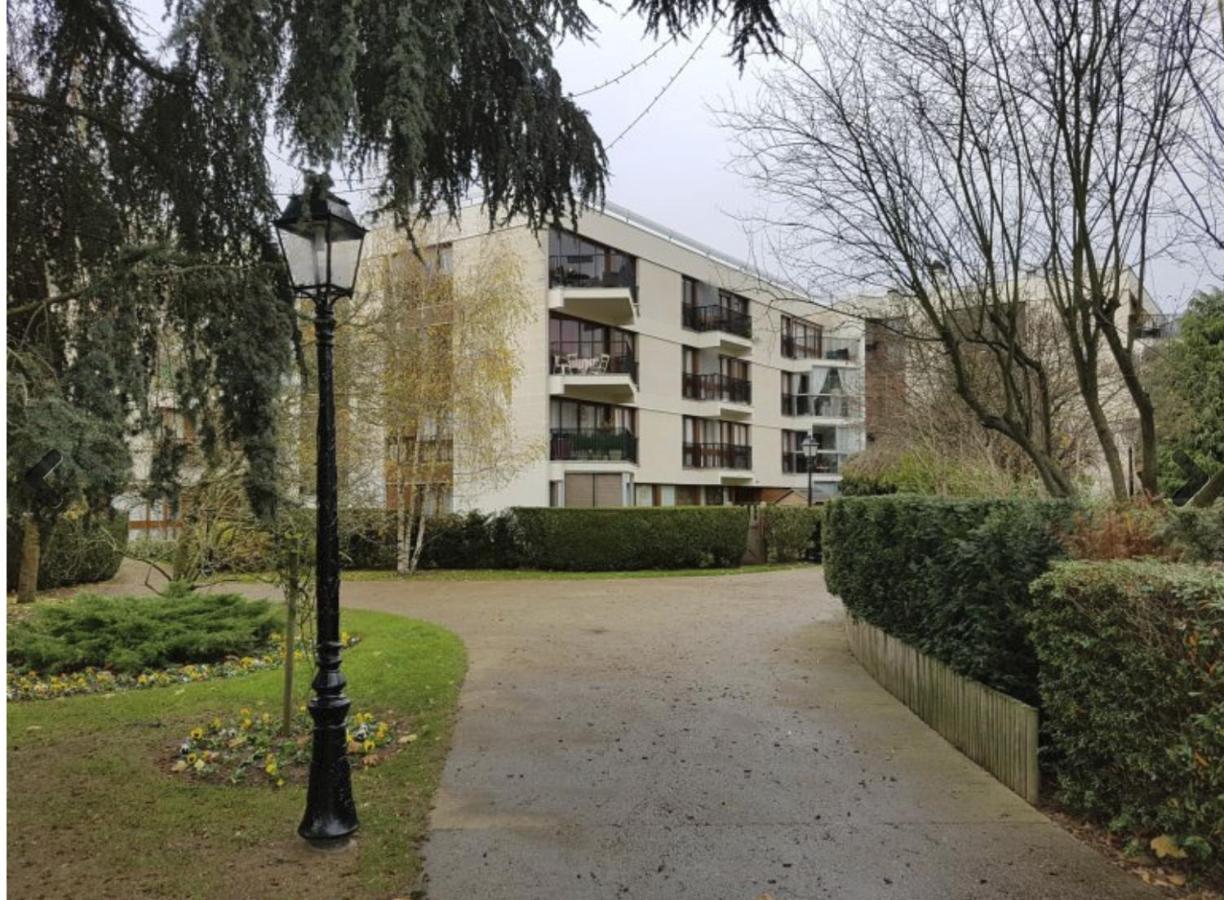 Apartment Grand Proche Versailles Chateau *